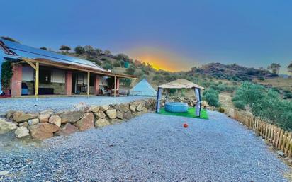 Vista exterior de Finca rústica en venda en Álora amb Aire condicionat, Calefacció i Jardí privat