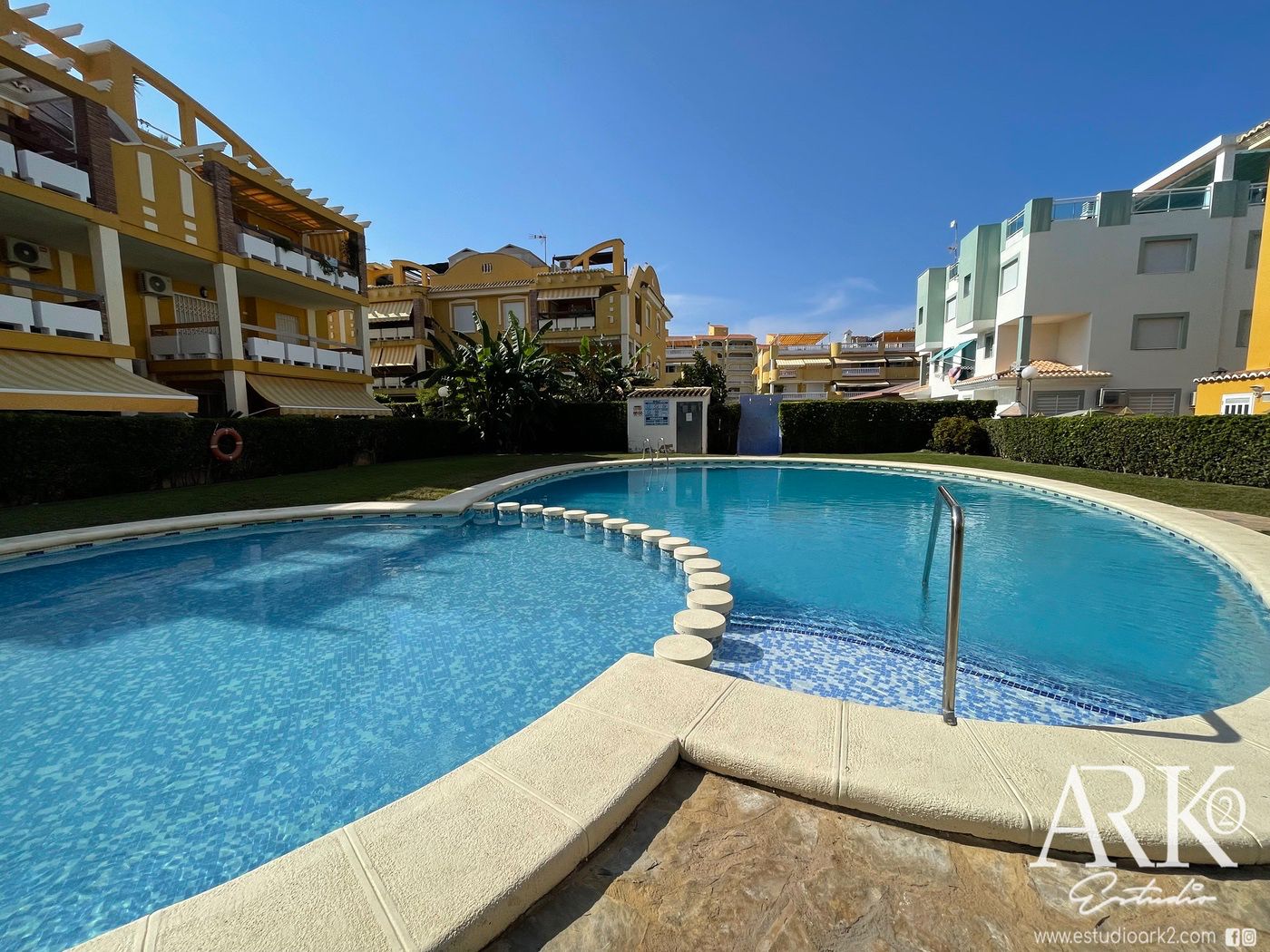 Piscina de Planta baixa en venda en Xeraco amb Terrassa, Traster i Moblat