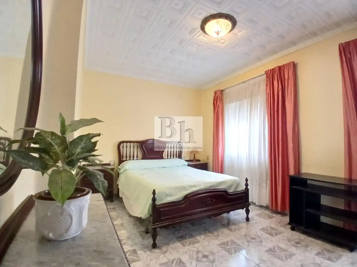 Bedroom of Flat for sale in Málaga  with Air Conditioner and Alarm