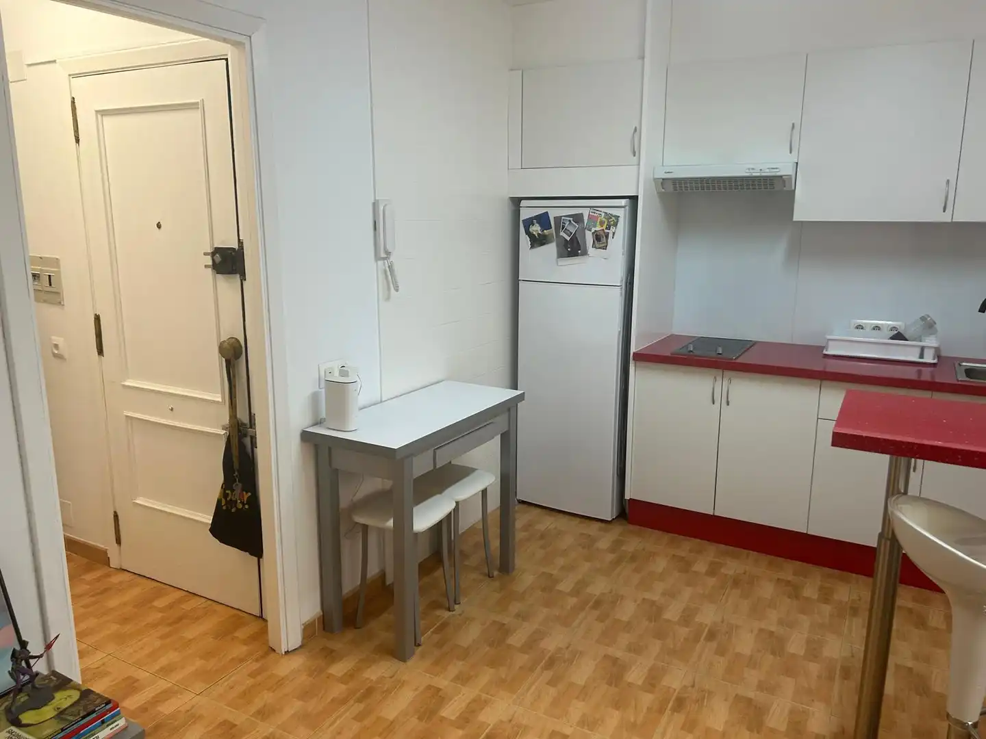 Cocina de Apartamento de alquiler en Santiago de Compostela  con Calefacción y Amueblado