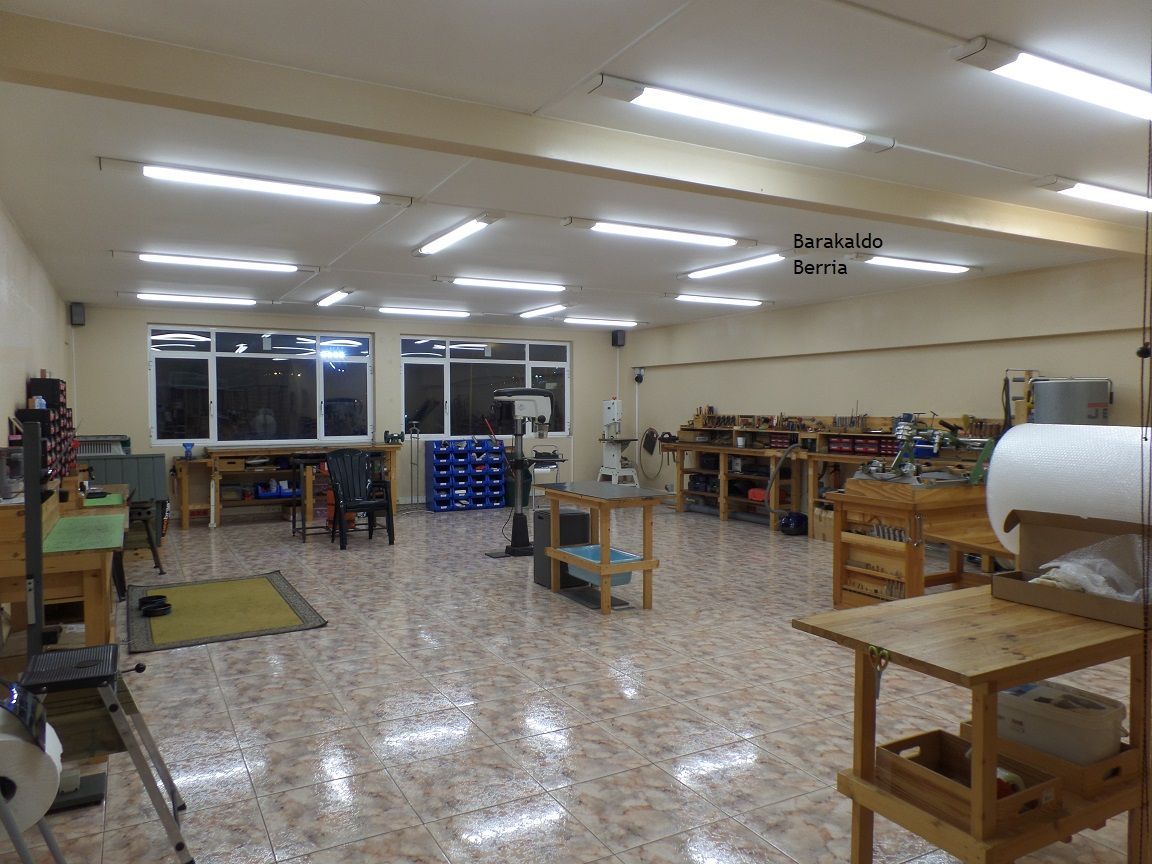 Industrial buildings to rent in Valle de Trápaga-Trapagaran