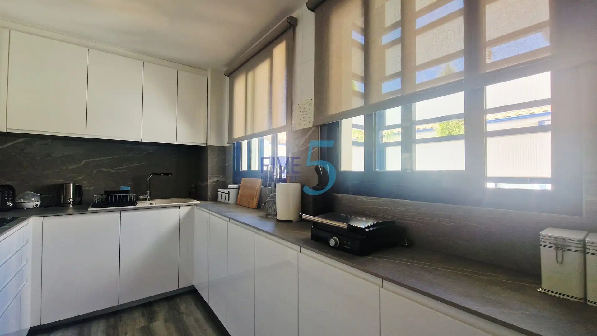Flat with terrace for sale in San Cayetano, imagen 15