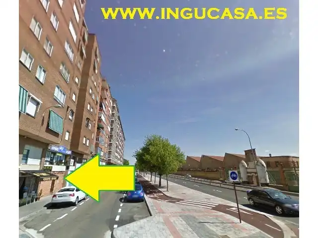 Local comercial en venta en AV MADRID
