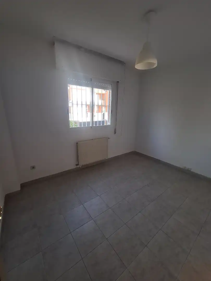Habitación de Casa adosada de alquiler en Villaviciosa de Odón con Aire acondicionado, Calefacción y Jardín privado