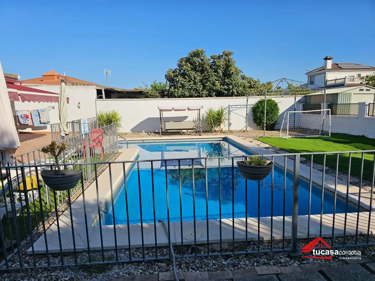 Casa rustica con piscina in vendita a Periurbano Este - Campiña