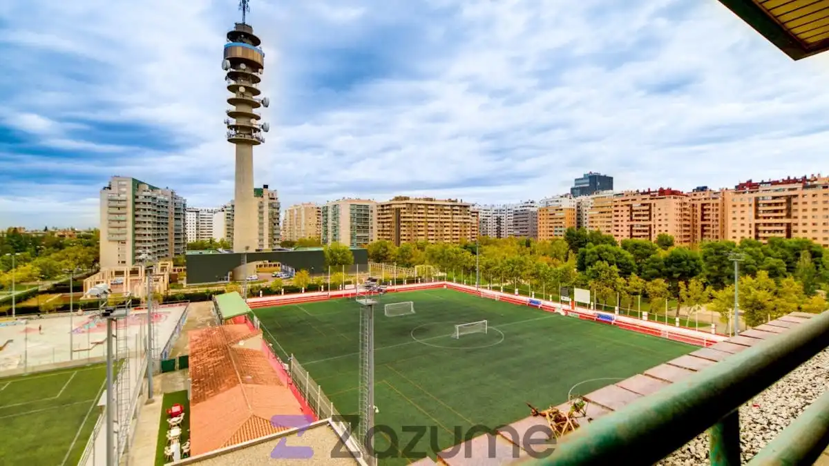 Jardí de Pis de lloguer en Zaragoza amb Aire condicionat, Calefacció i Jardí privat