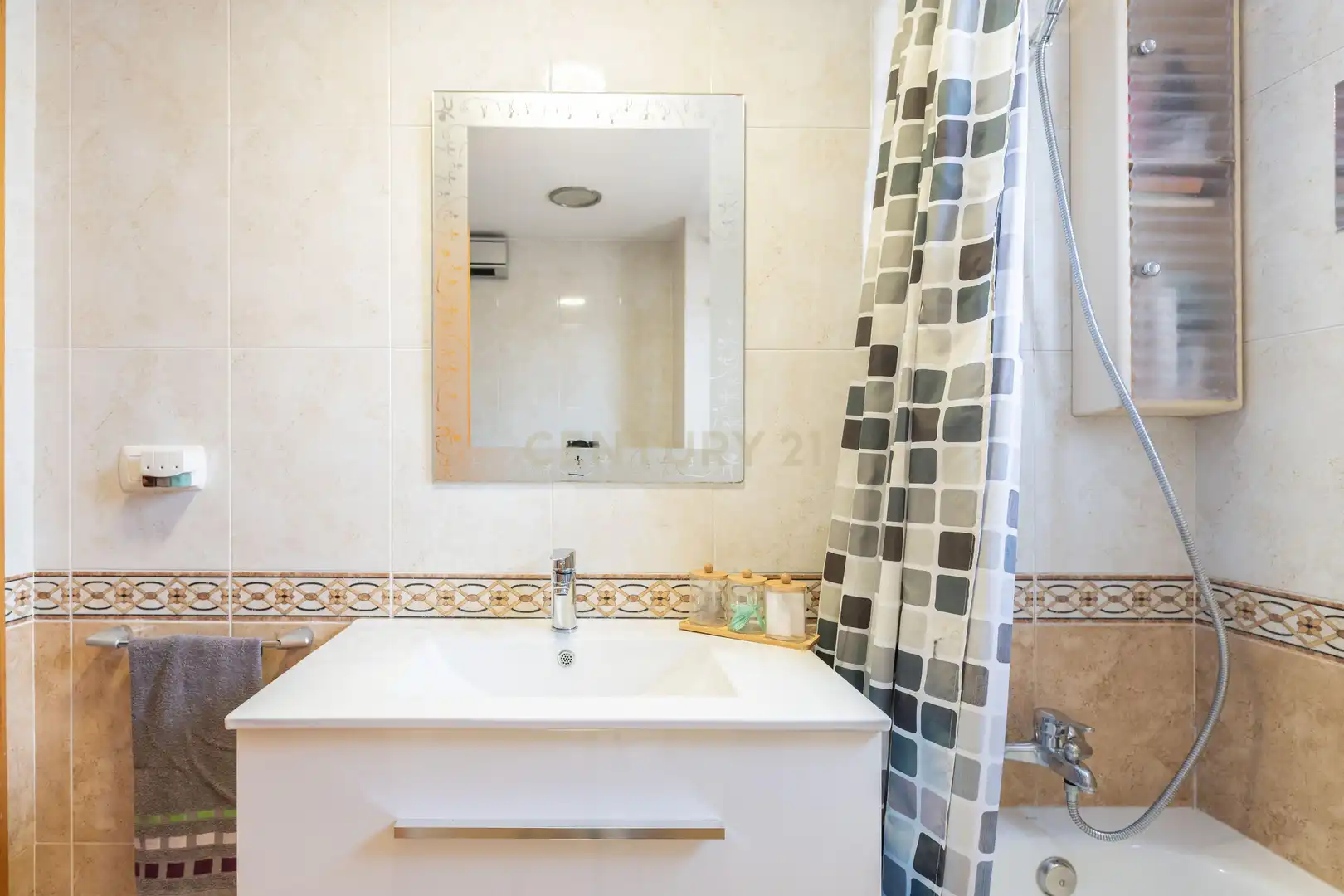 Bany de Apartament en venda en Paterna amb Aire condicionat i Balcó