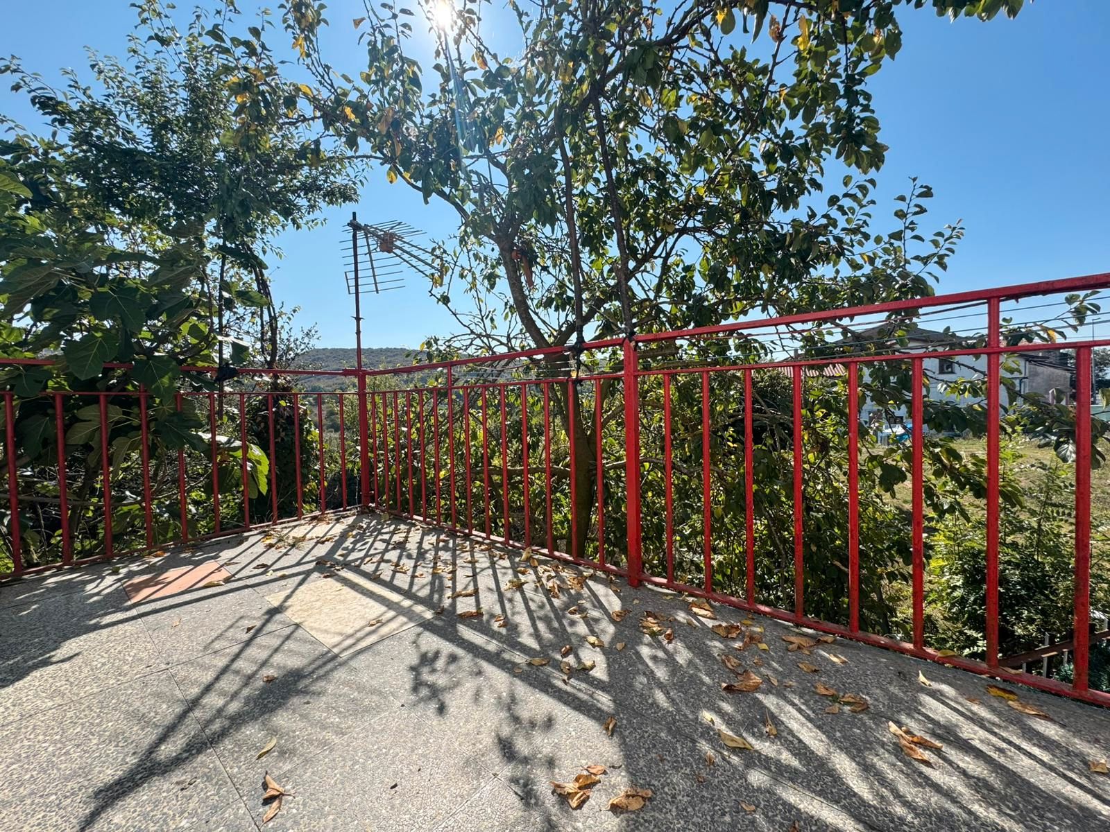 Terrassa de Casa adosada en venda en Legutio amb Terrassa i Traster