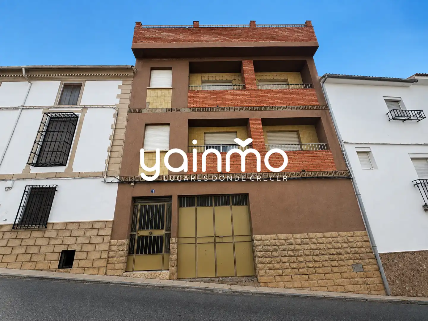 Vista exterior de Casa adosada en venta en La Guardia de Jaén con Terraza