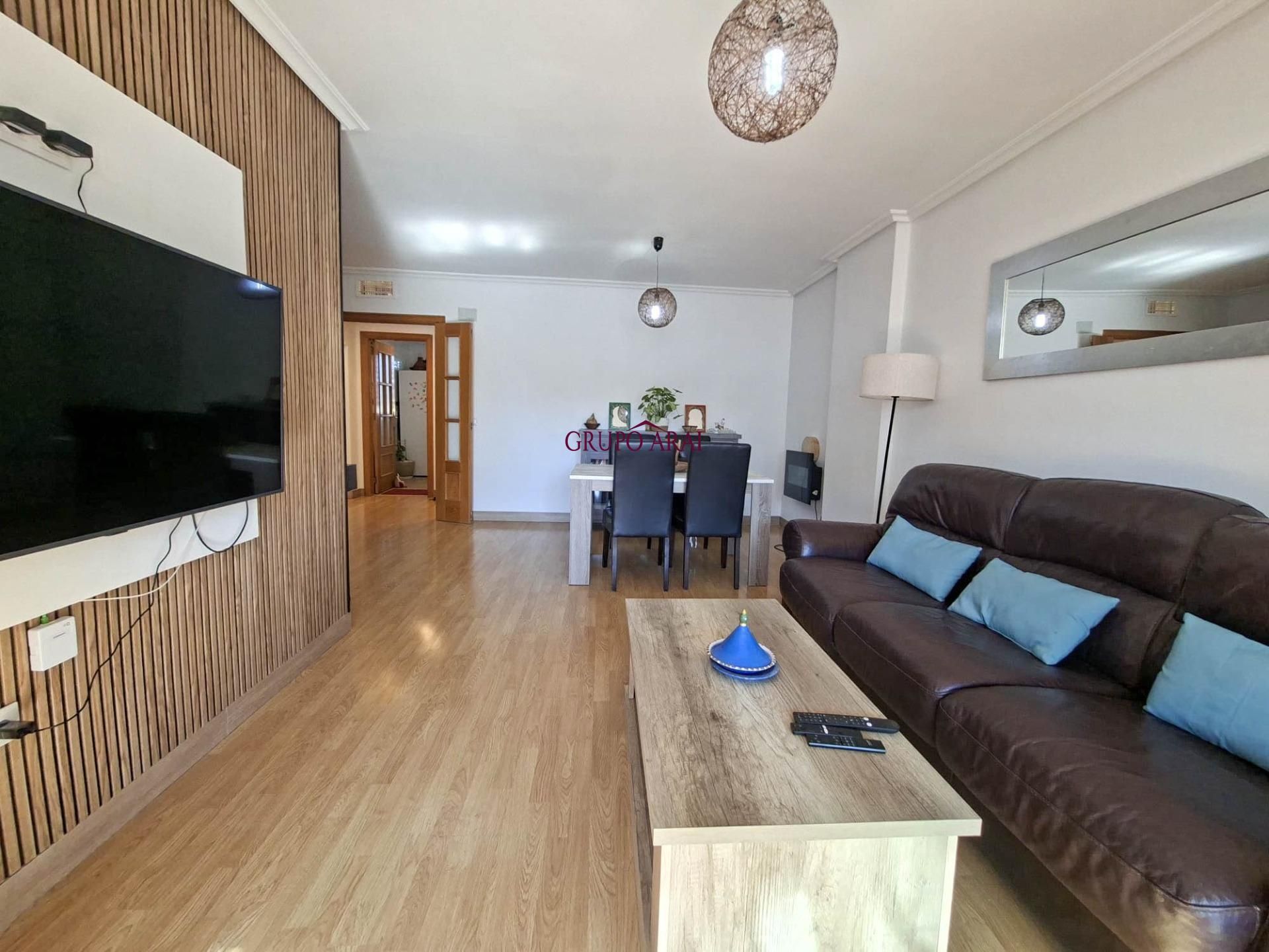 Sala de estar de Piso en venta en Alicante / Alacant con Aire acondicionado, Jardín privado y Balcón