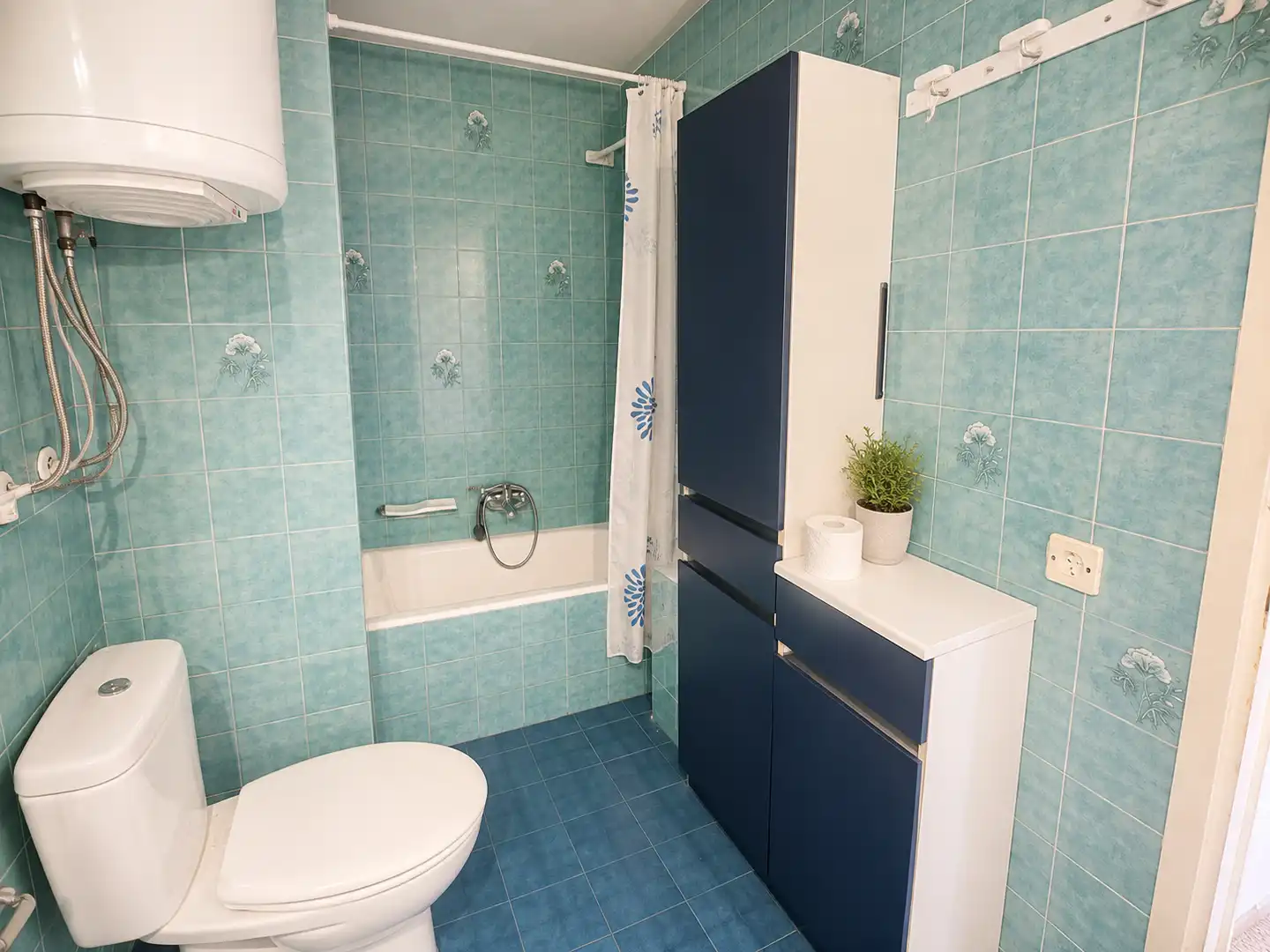 Bathroom of Flat for sale in Vila-seca  with Terrace and Furnished