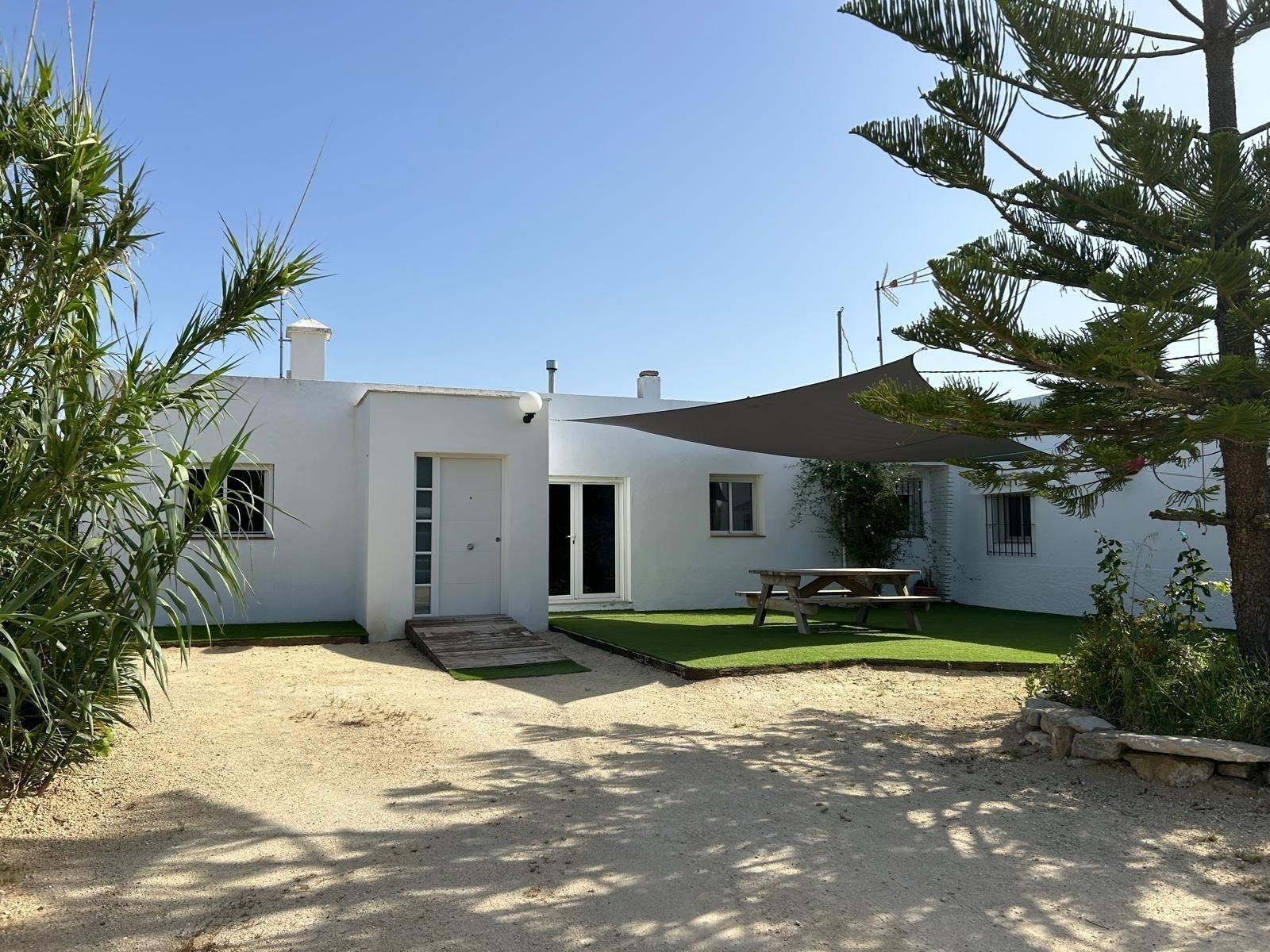 Vista exterior de Casa o chalet en venta en Vejer de la Frontera con Jardín privado