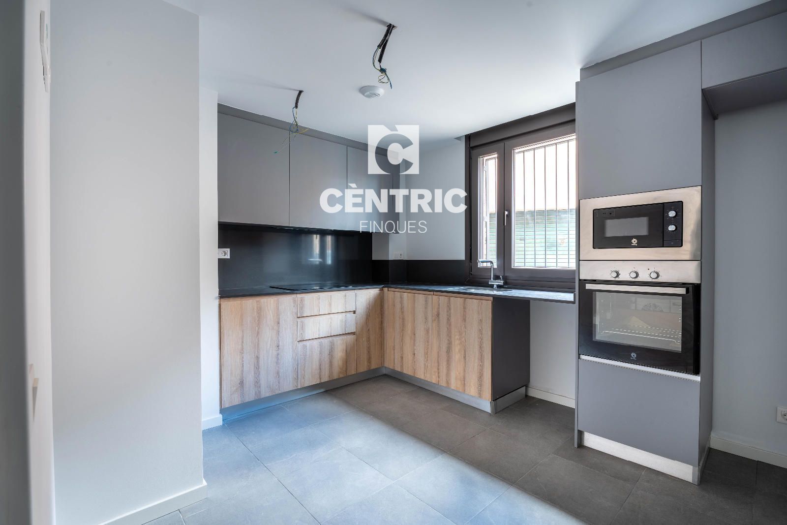 Kitchen of Single-family semi-detached for sale in Terrassa  with Air Conditioner, Heating and Terrace