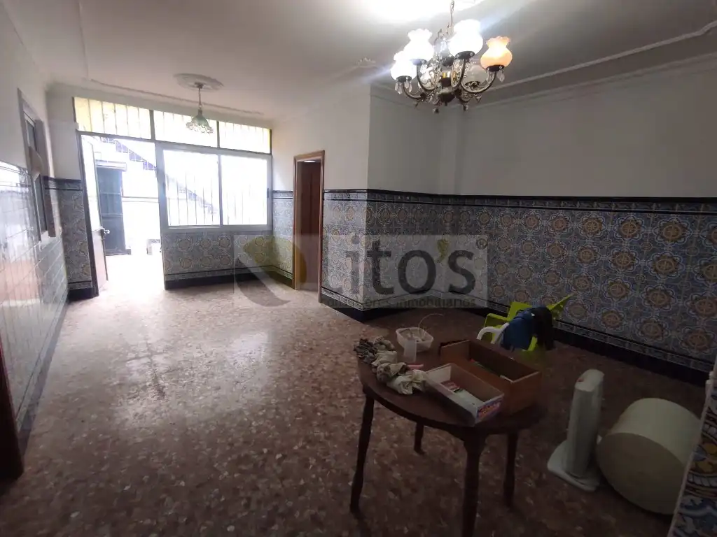 Sala d'estar de Casa adosada en venda en Dos Hermanas