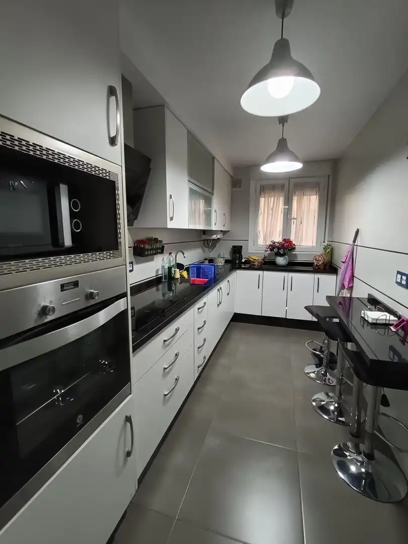 Küche von Wohnung zum Verkauf in  Córdoba Capital mit Klimaanlage, Parkett und Terrasse