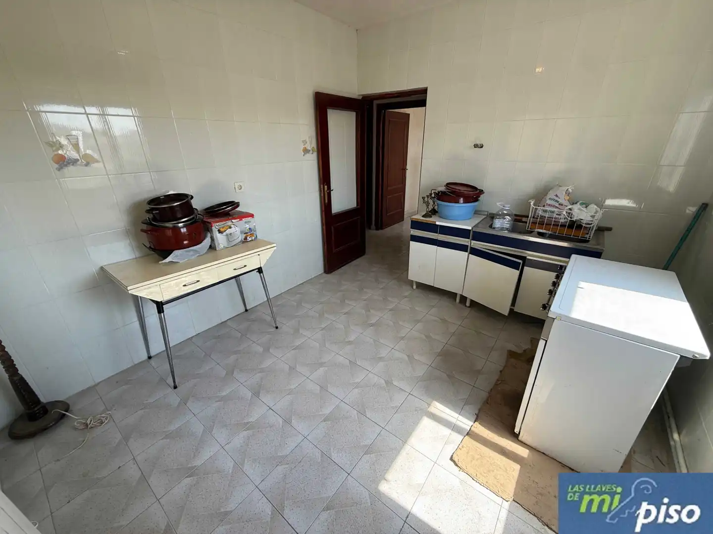 Cuina de Casa o xalet en venda en Fresno el Viejo amb Calefacció, Jardí privat i Terrassa