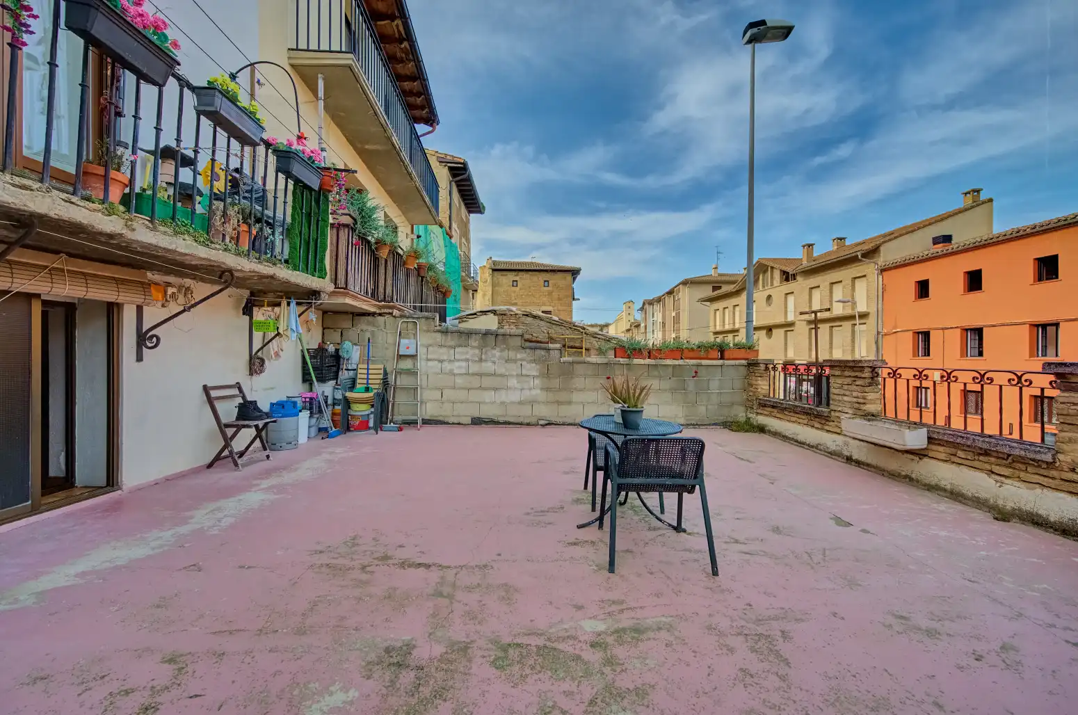 Terrace of Commercial properties for sale in Puente la Reina / Gares  with Furnished