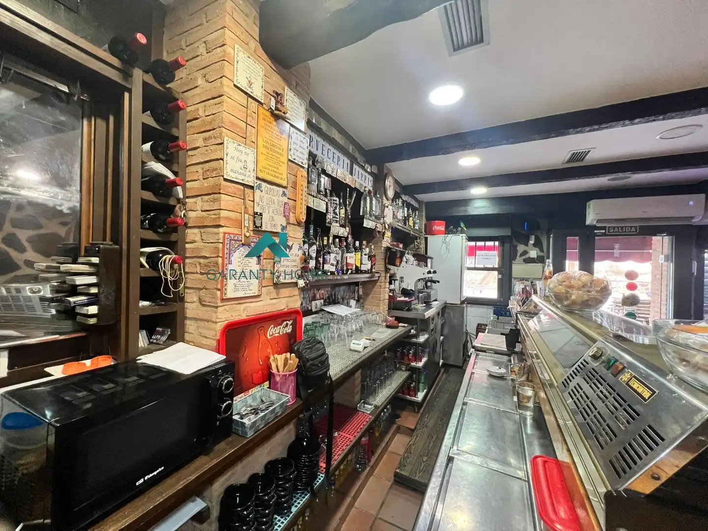 Commercial properties for sale in Burguillos de Toledo  with Air Conditioner