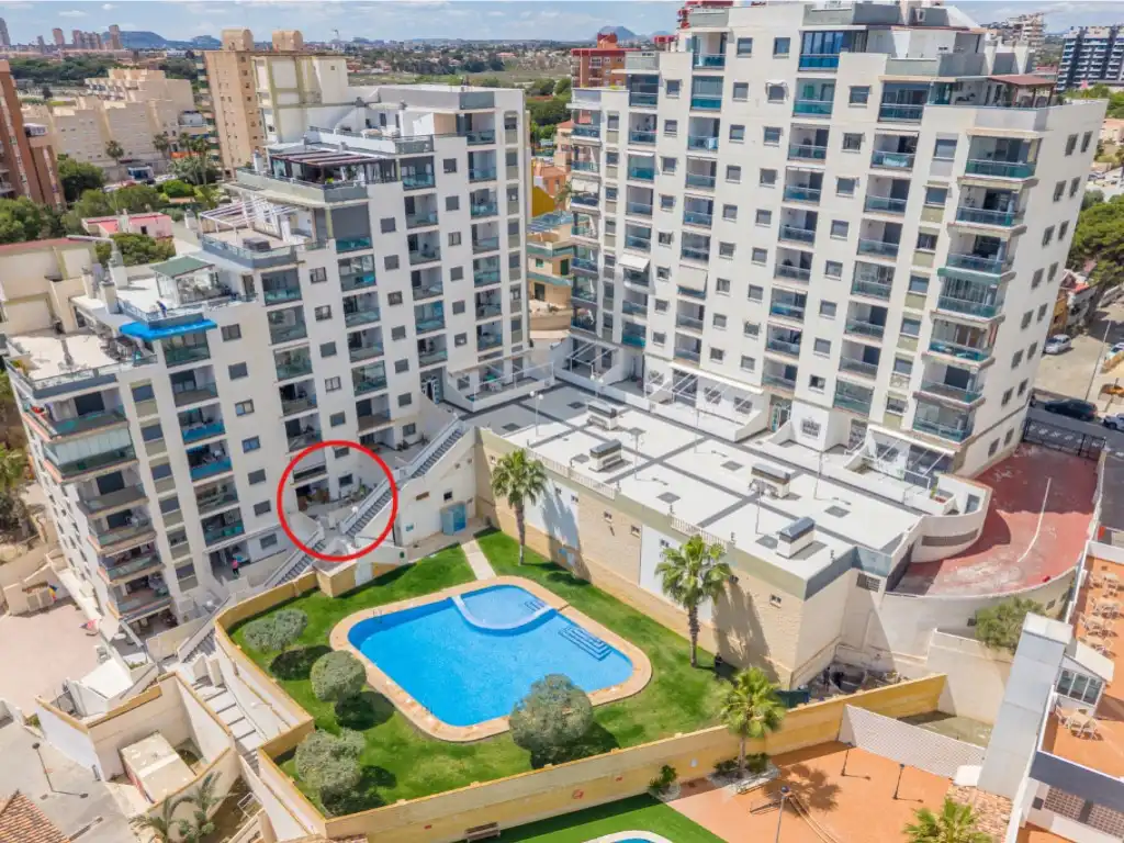 Swimming pool of Ground floor for sale in El Campello  with Air Conditioner, Terrace and Swimming Pool
