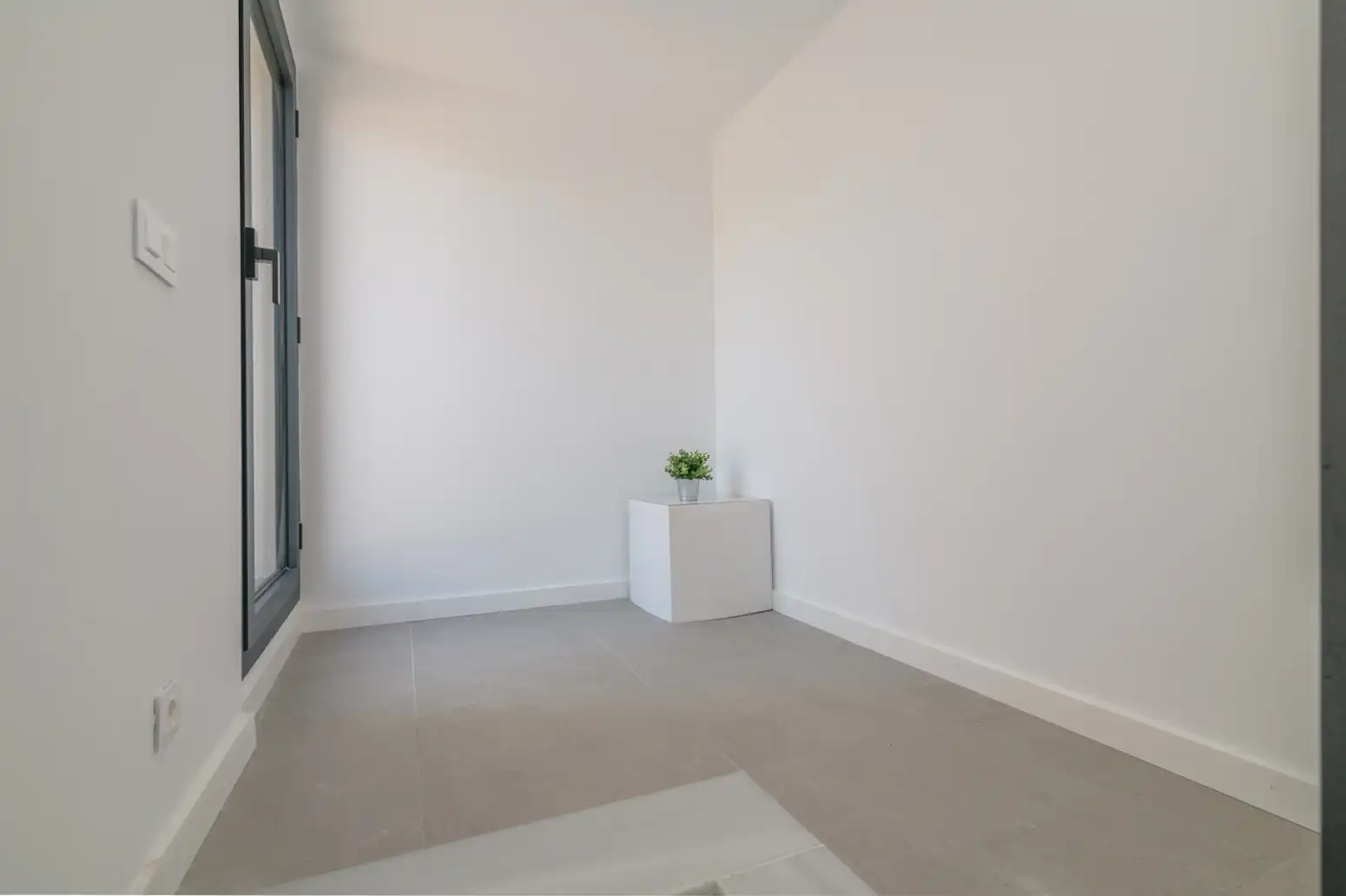 Flat for sale in Cornellà de Llobregat - Carretera ESPLUGUES, La Gavarra