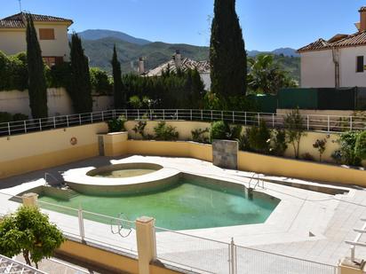 Piscina de Pis en venda en Cenes de la Vega amb Terrassa