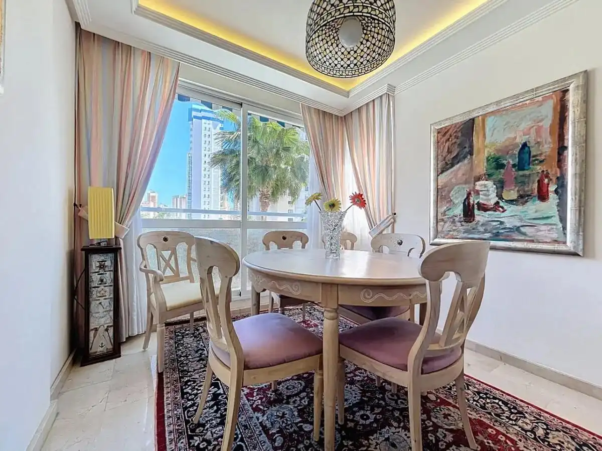 Comedor de Piso en venta en Benidorm con Aire acondicionado, Calefacción y Jardín privado