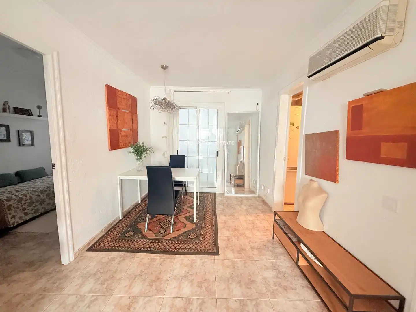 Dining room of Flat for rent in L'Hospitalet de Llobregat  with Air Conditioner, Heating and Furnished