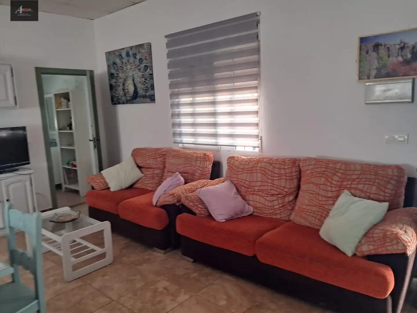 Sala d'estar de Finca rústica en venda en Fuente Palmera amb Aire condicionat, Piscina i Moblat