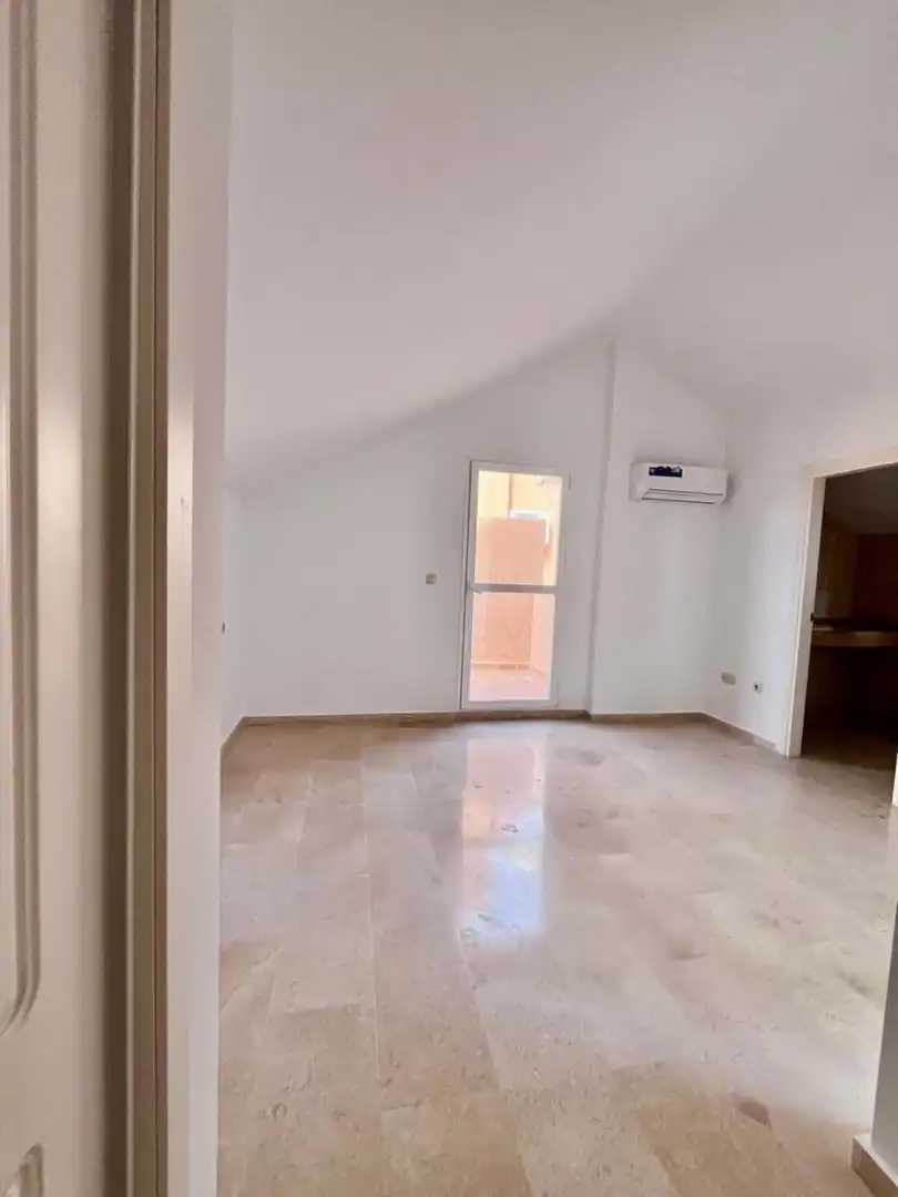 Terrassa de Àtic en venda en Marbella amb Aire condicionat, Terrassa i Piscina