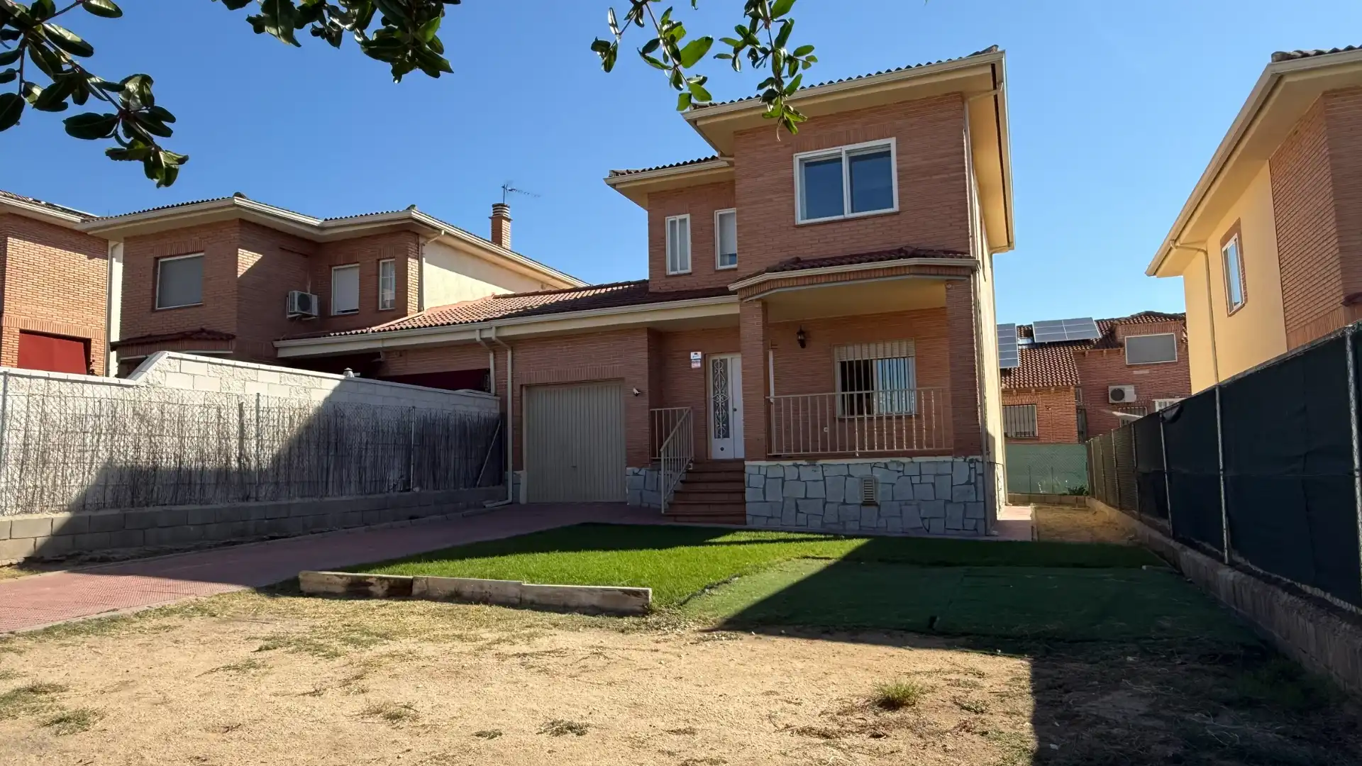 Casa aparellada amb jardí en venda a Plaza Mayor 9, imagen 31