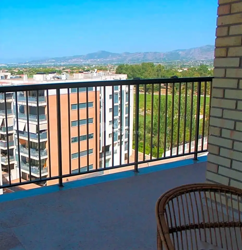 Terraza de Apartamento de alquiler en Benicasim / Benicàssim con Terraza, Piscina y Piscina comunitaria