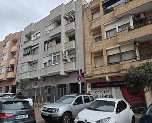 Vista exterior de Pis en venda en Cornellà de Llobregat