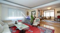 Living room of Attic for sale in  Madrid Capital  with Air Conditioner, Heating and Parquet flooring
