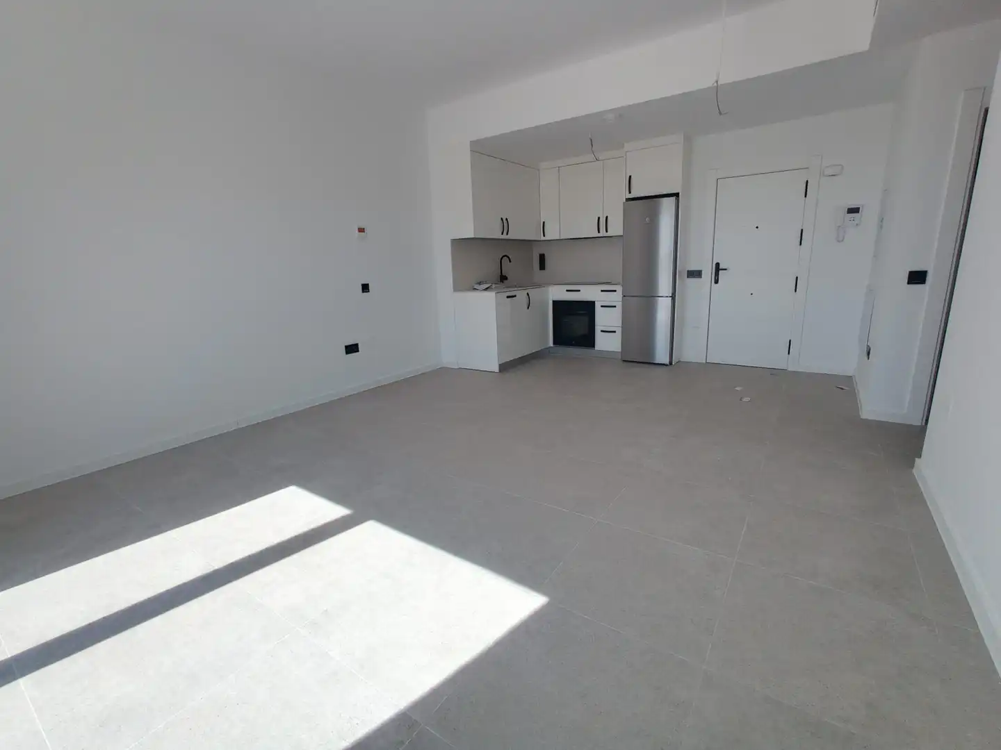 Cuina de Apartament de lloguer en Fuengirola amb Aire condicionat, Calefacció i Terrassa