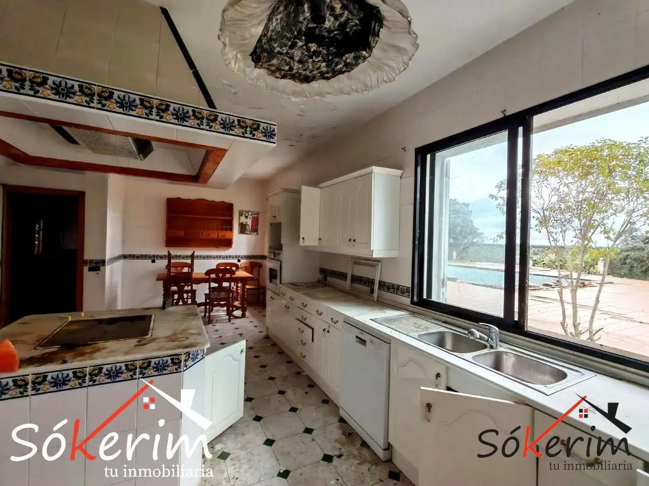 Cocina de Piso en venta en San Román de los Montes con Calefacción, Jardín privado y Terraza