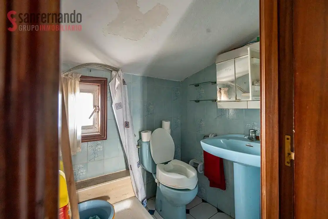 Bany de Apartament en venda en Santander amb Balcó