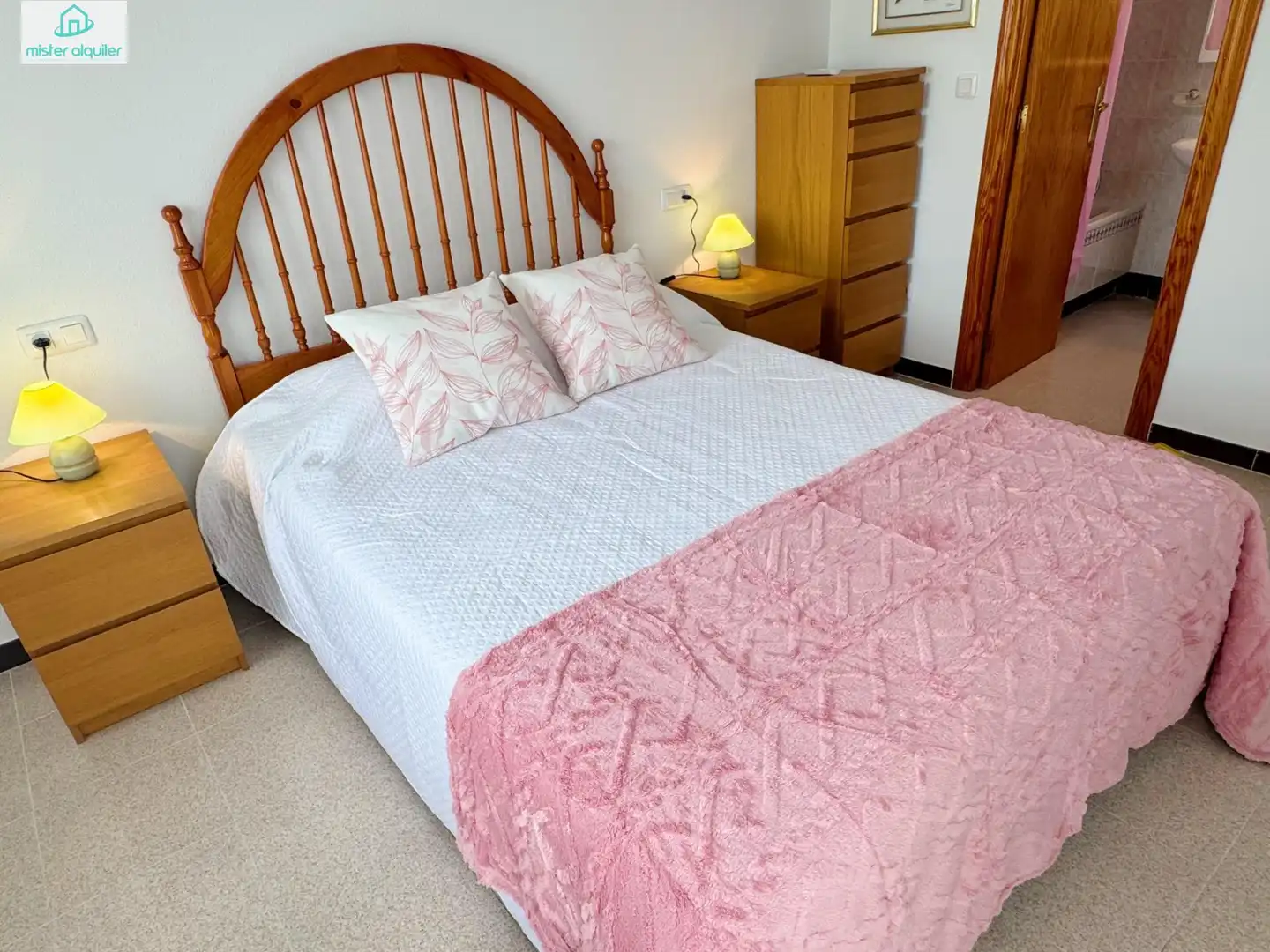 Bungalow con terrazza in affitto a Calle ALBAYNA 3, imagen 11
