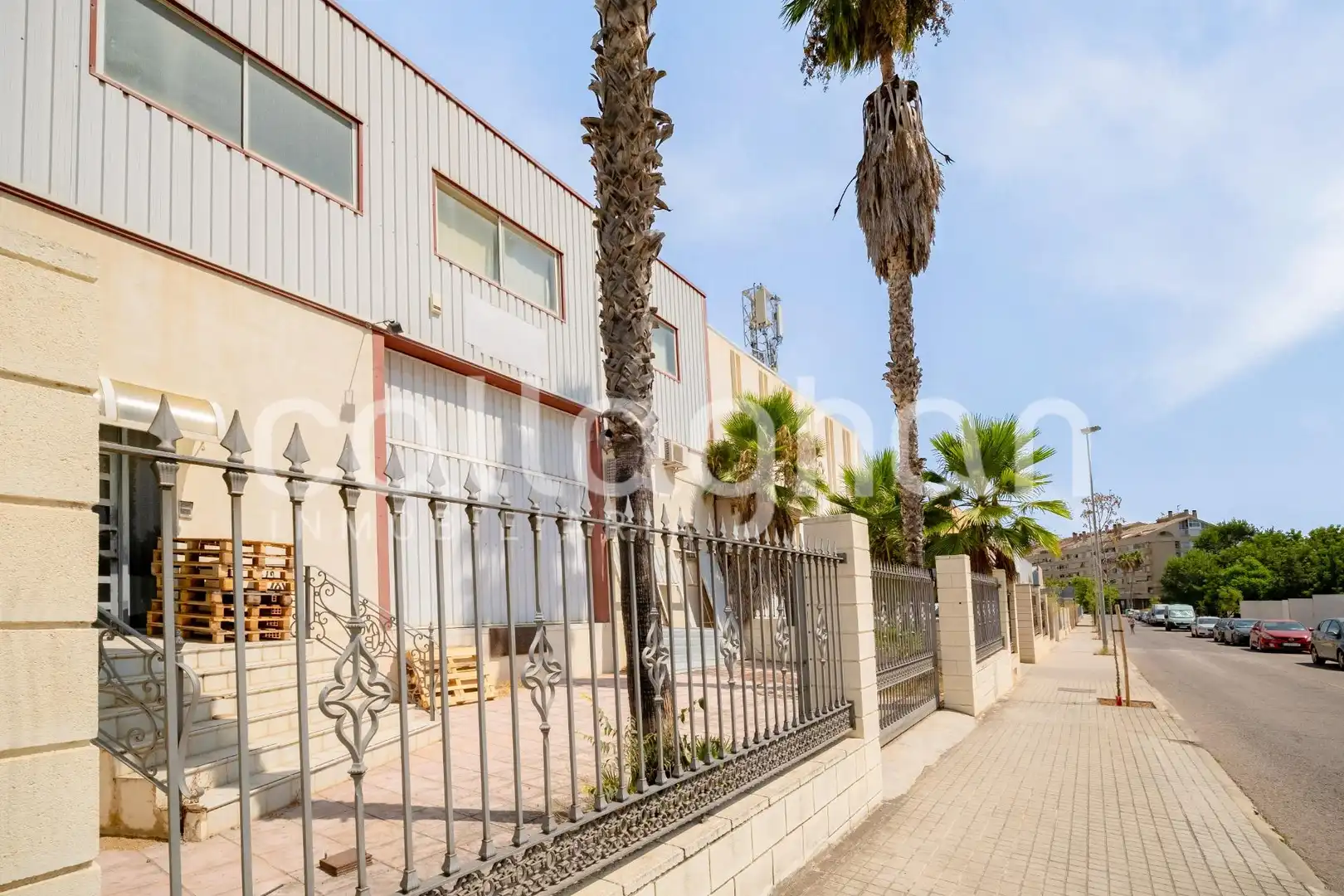 Exterior view of Industrial buildings for sale in Godella