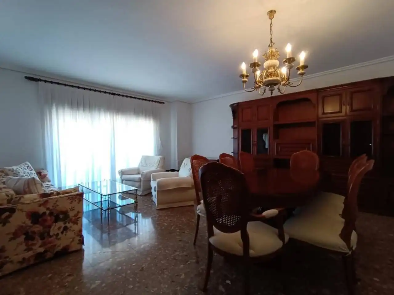 Sala d'estar de Pis de lloguer en Elda amb Aire condicionat, Calefacció i Moblat