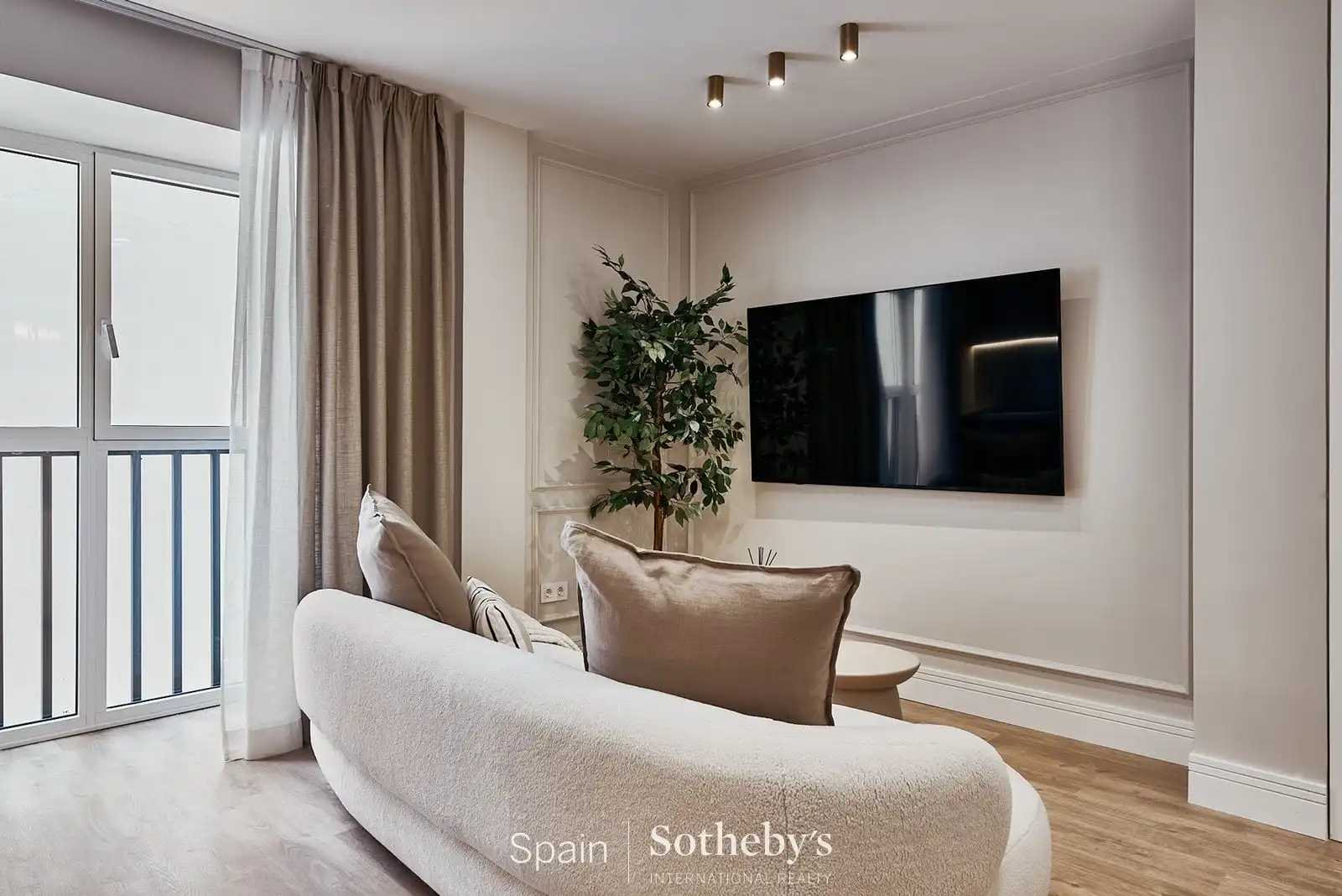 Apartamento con ascensor en venta en Calle de Piamonte, imagen 6