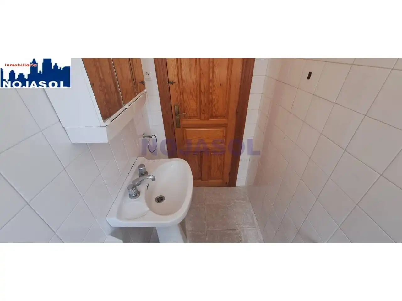Bany de Casa o xalet de lloguer en Noja amb Jardí privat, Terrassa i Moblat