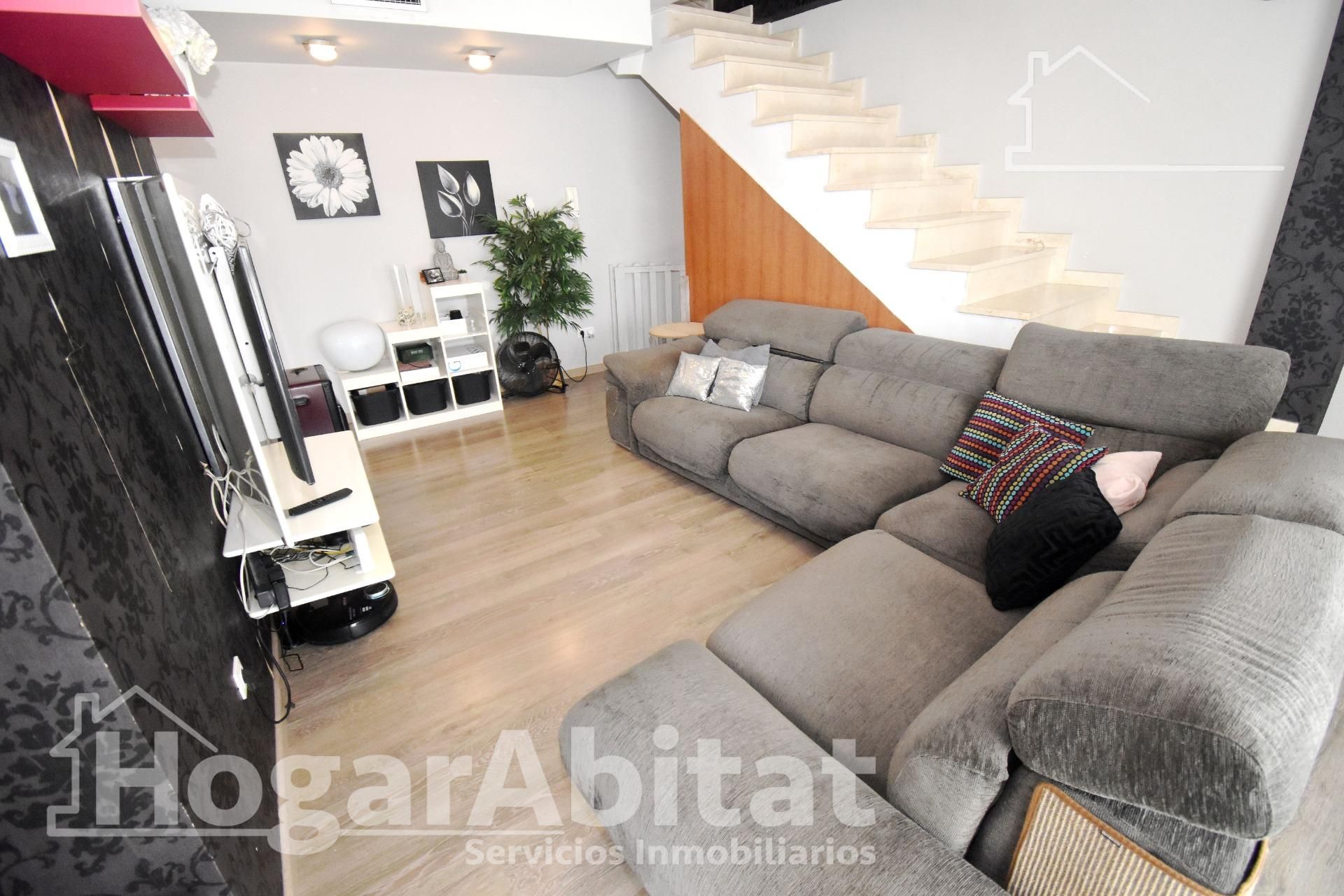 Living room of Single-family semi-detached for sale in Alquerías del Niño Perdido  with Air Conditioner, Heating and Terrace