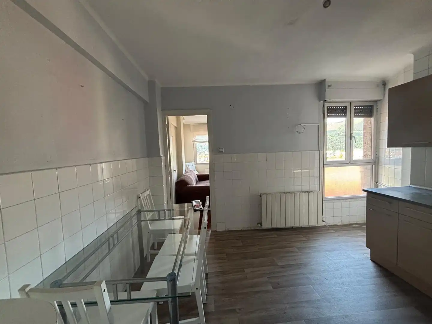 Pis en venda en Basauri  amb Calefacció, Traster i Moblat
