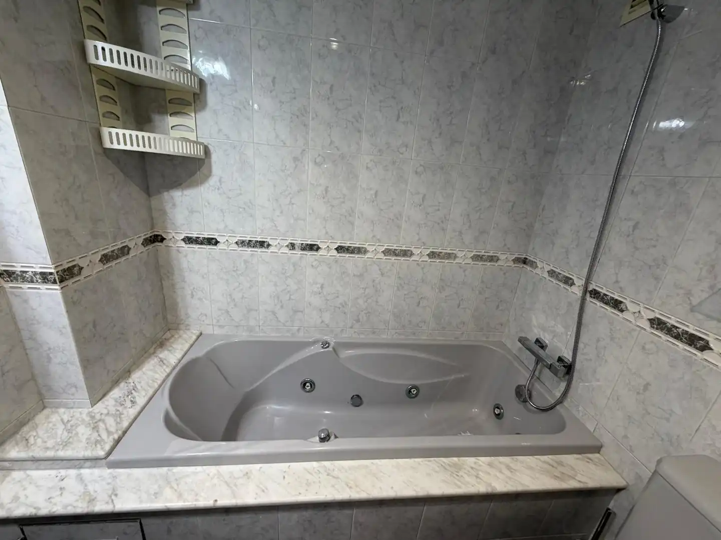 Bathroom of Flat for rent in San Vicente del Raspeig / Sant Vicent del Raspeig  with Air Conditioner, Furnished and Oven