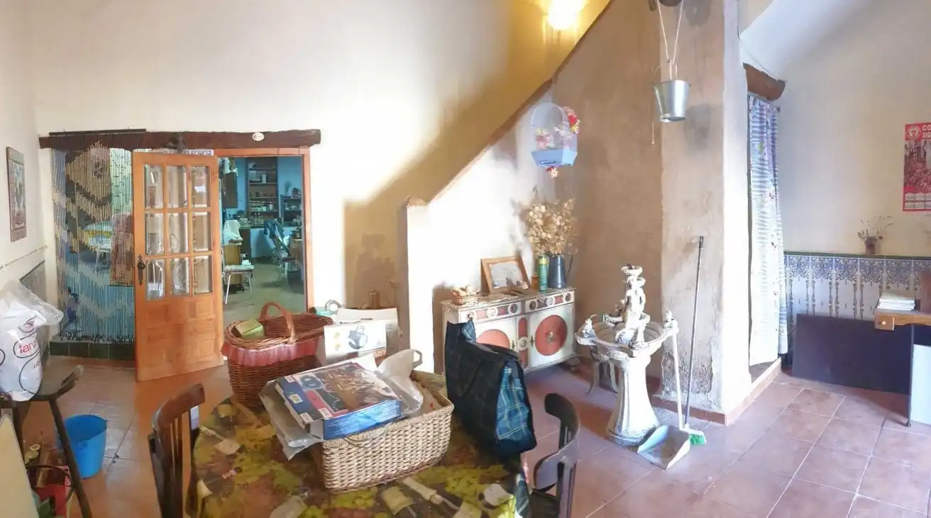 Finca rústica en venta en Castejón de las Armas con Terraza, Trastero y Amueblado