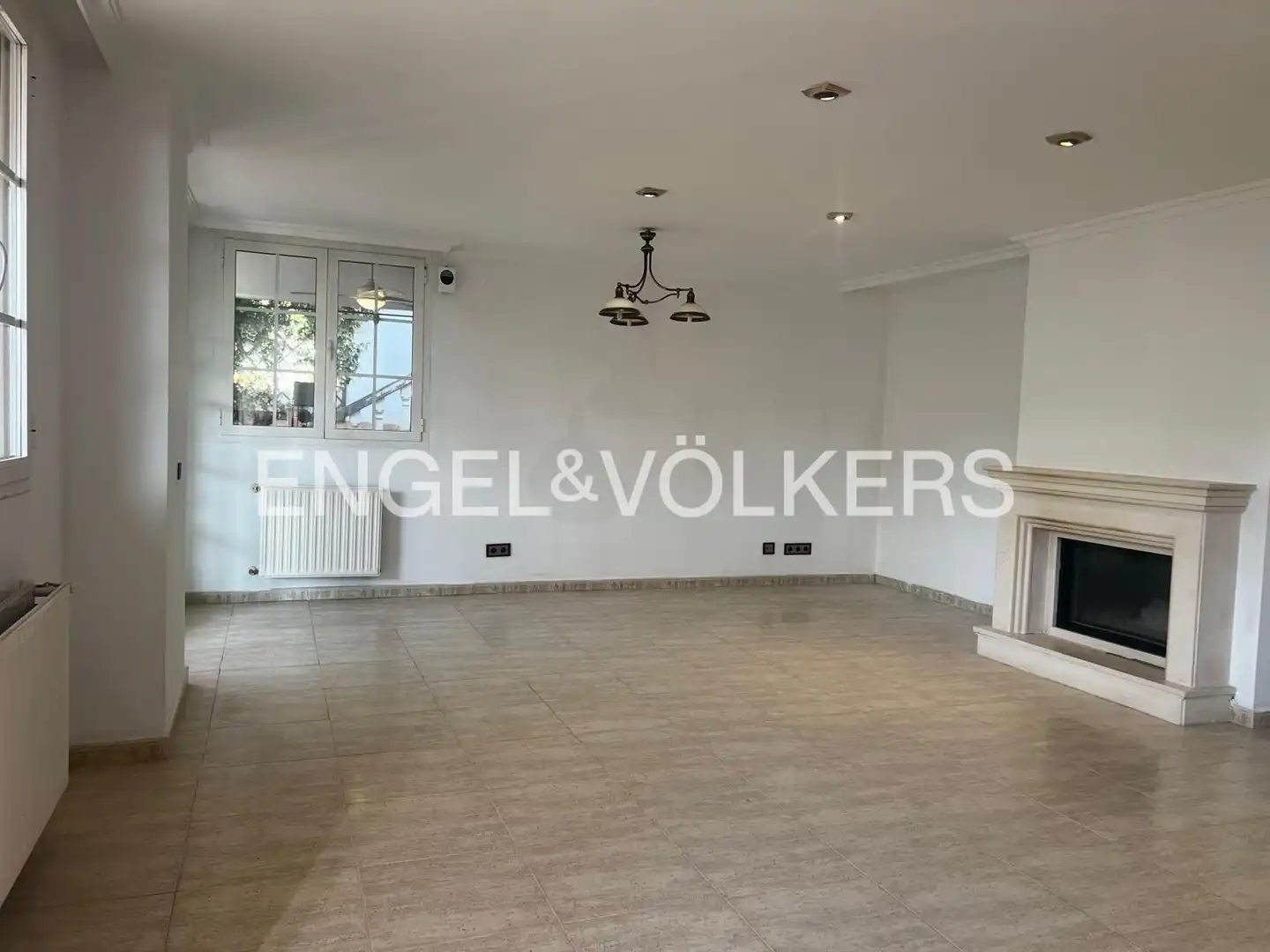 Comedor de Casa o chalet de alquiler en Riba-roja de Túria con Aire acondicionado, Calefacción y Jardín privado