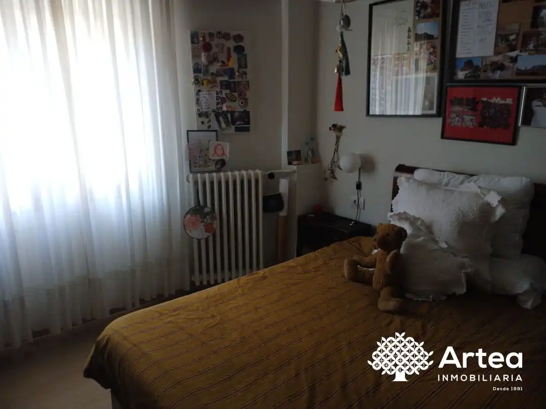 Bedroom of Flat for rent in Bilbao   with Heating