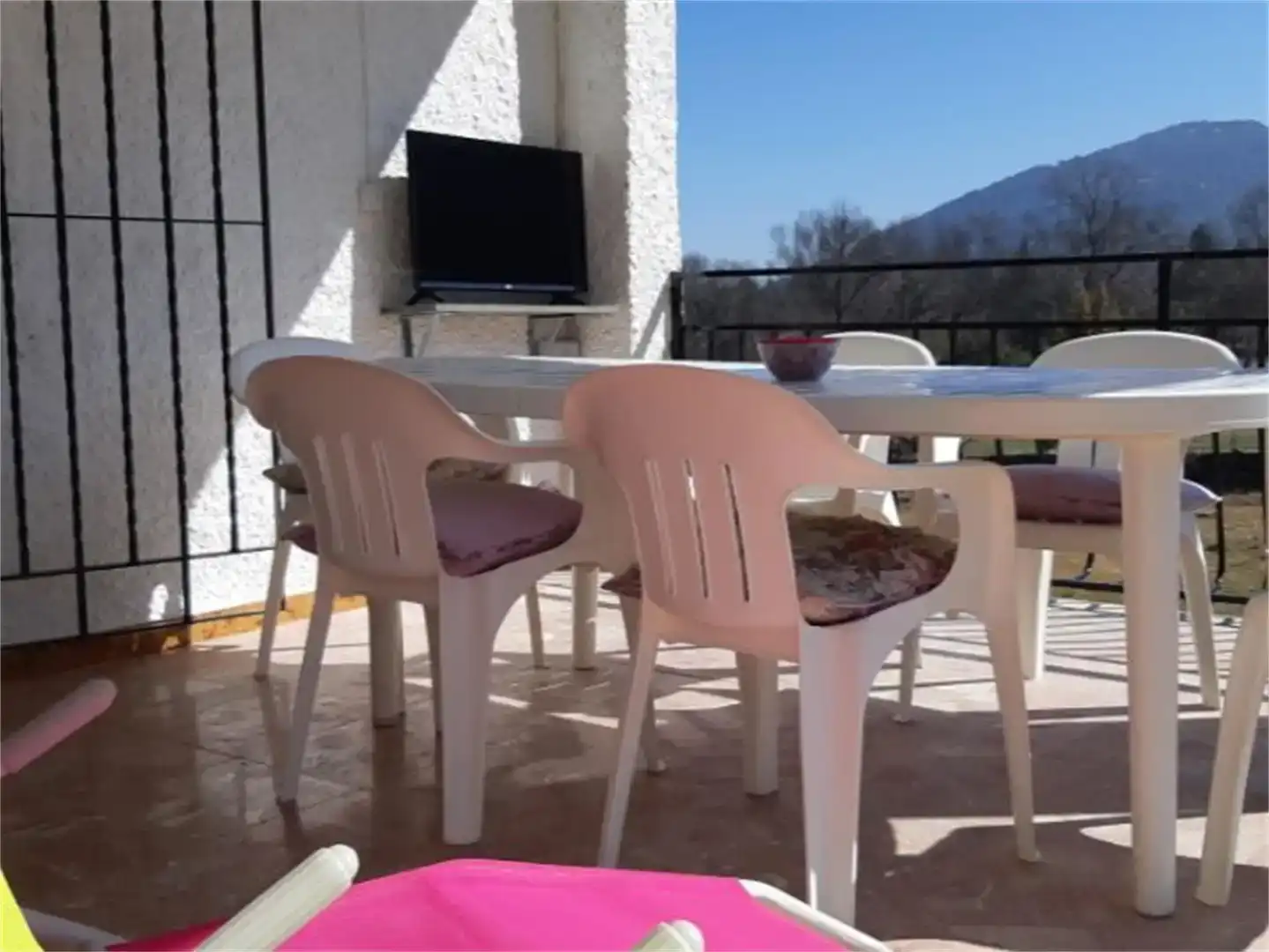 Terraza de Casa o chalet de alquiler en Navaluenga con Jardín privado, Amueblado y Balcón