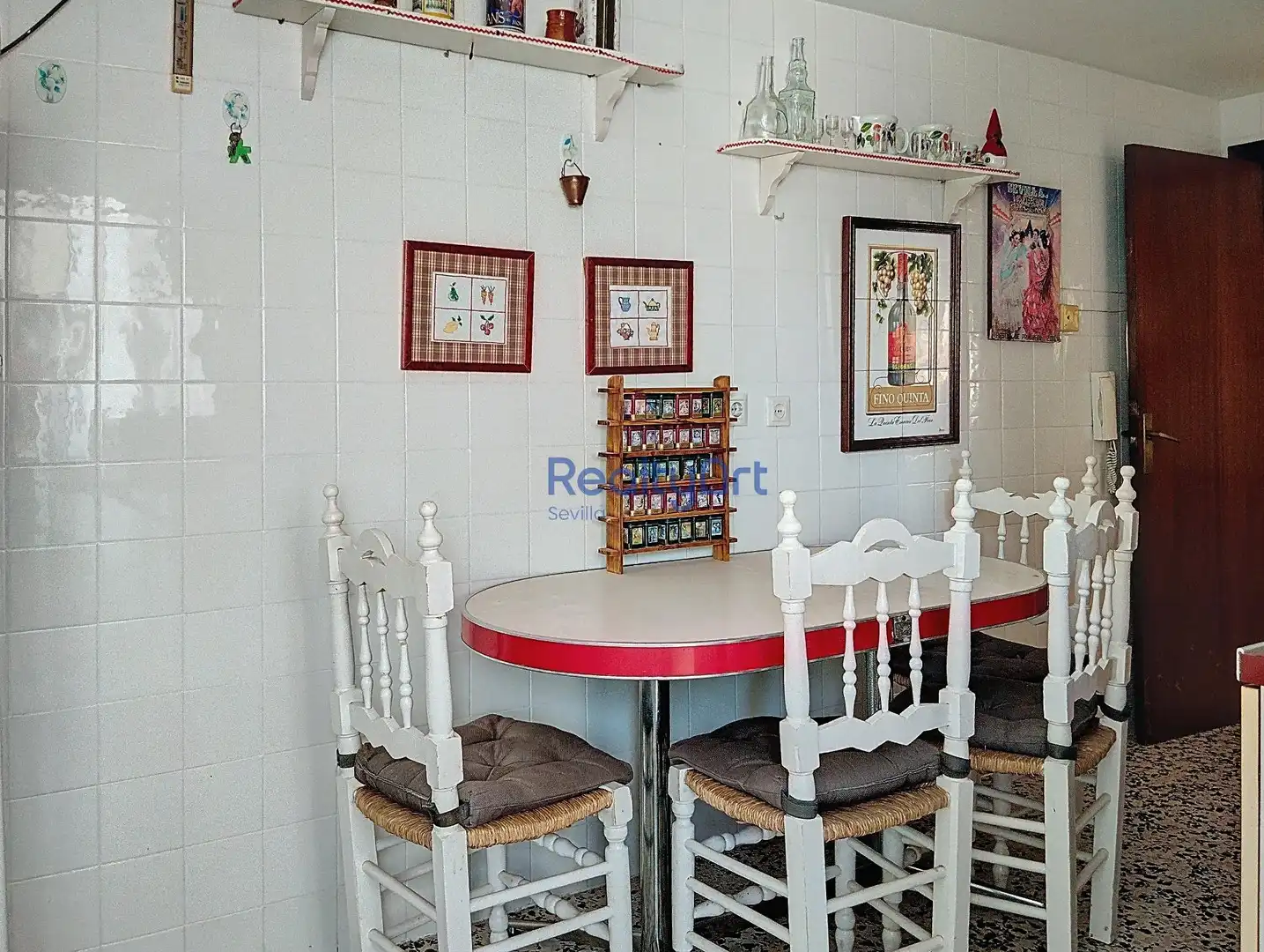 Flat for sale in Sevilla  with Air Conditioner