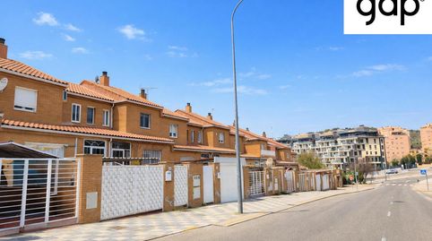 Foto 2 de Casa adosada en venda a San Fernando - Carretera de Valencia, Cuenca Capital